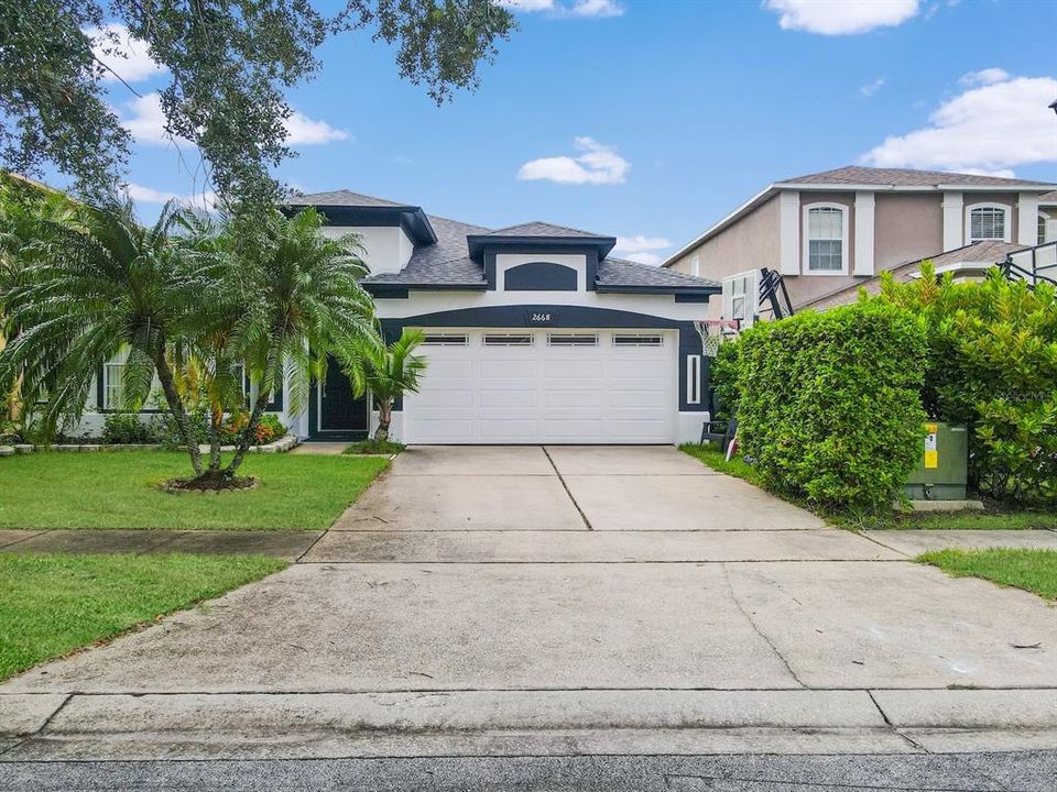 For Sale: $549,900 (4 beds, 2 baths, 2121 Square Feet)