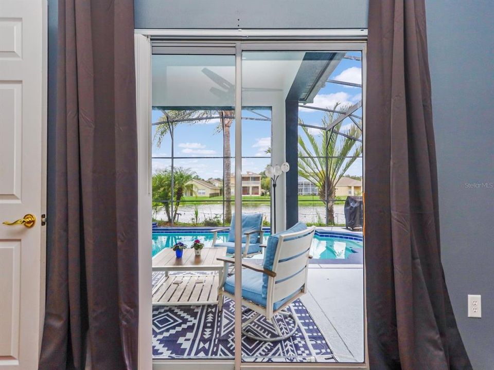 For Sale: $549,900 (4 beds, 2 baths, 2121 Square Feet)