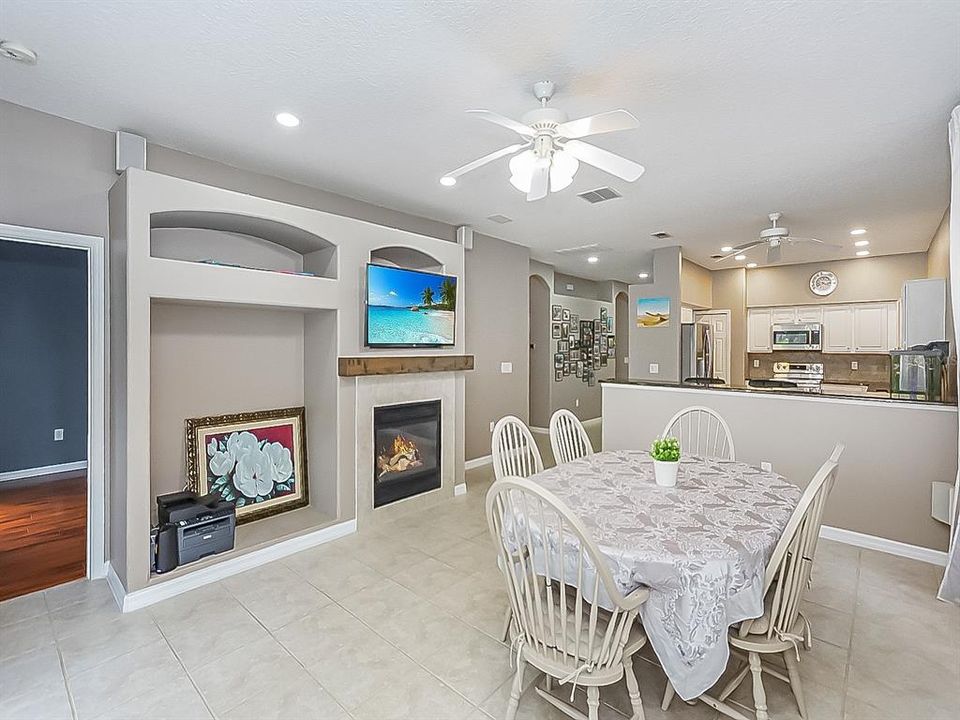 For Sale: $549,900 (4 beds, 2 baths, 2121 Square Feet)