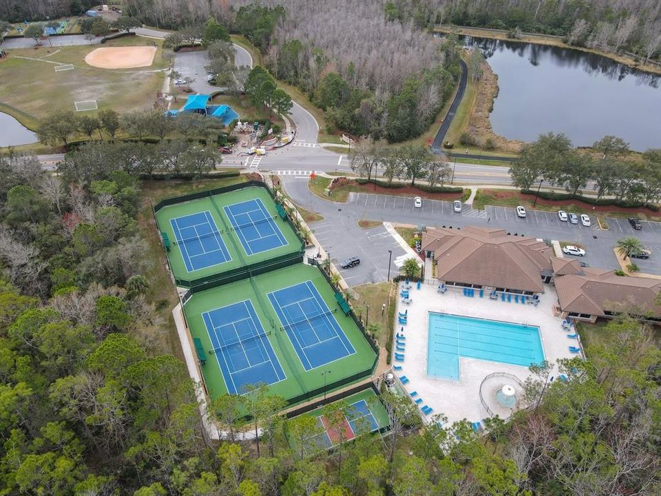 For Sale: $549,900 (4 beds, 2 baths, 2121 Square Feet)