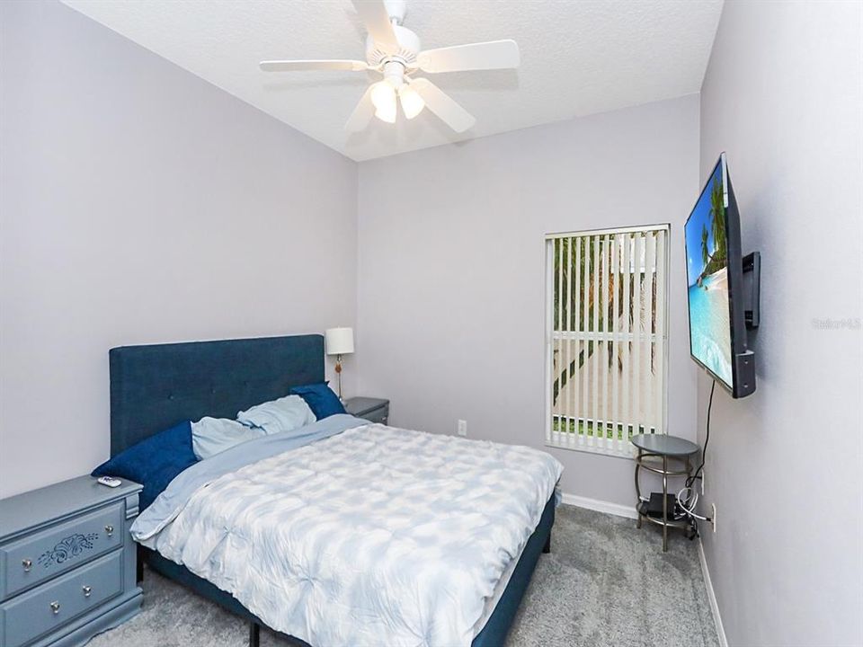 For Sale: $549,900 (4 beds, 2 baths, 2121 Square Feet)