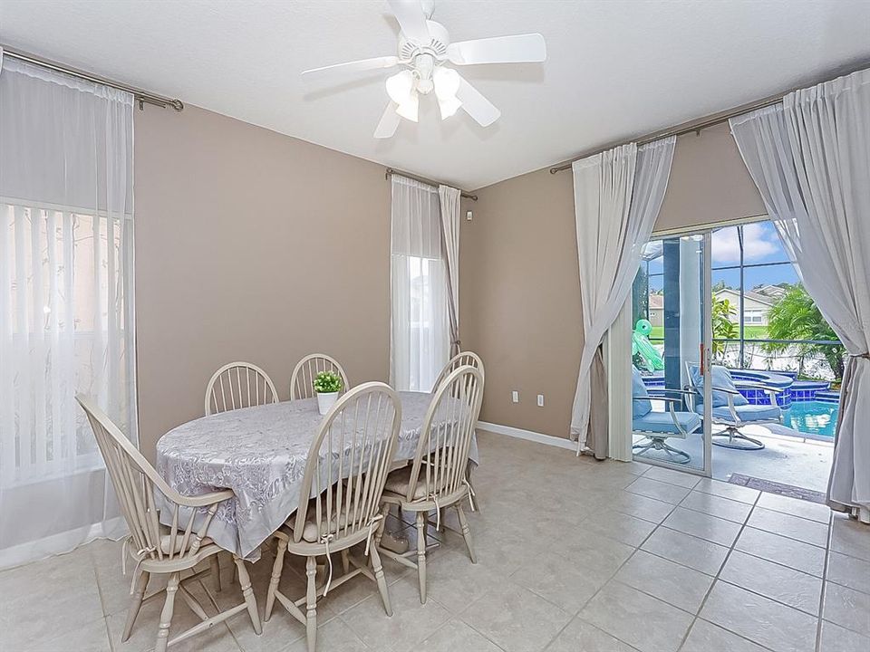 For Sale: $549,900 (4 beds, 2 baths, 2121 Square Feet)