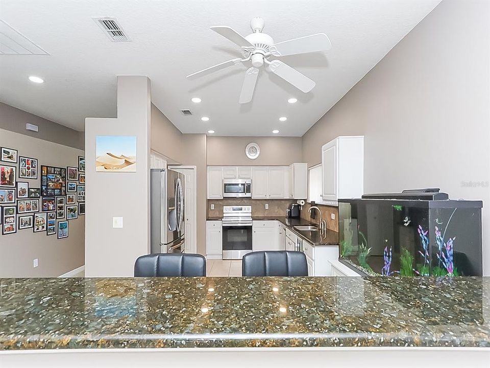 For Sale: $549,900 (4 beds, 2 baths, 2121 Square Feet)