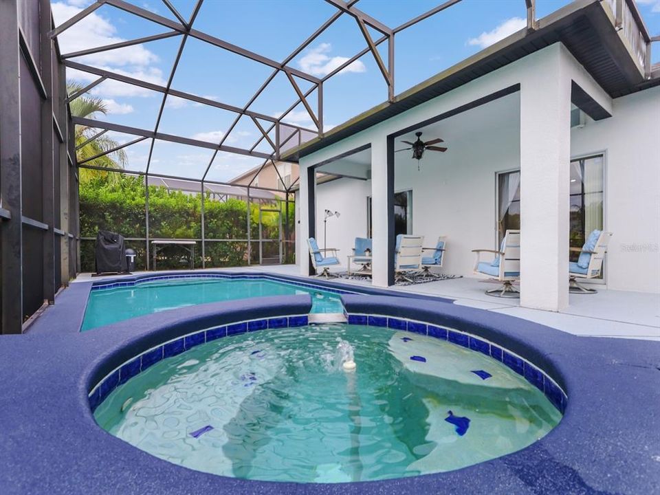 For Sale: $549,900 (4 beds, 2 baths, 2121 Square Feet)