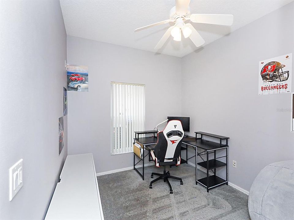 For Sale: $549,900 (4 beds, 2 baths, 2121 Square Feet)