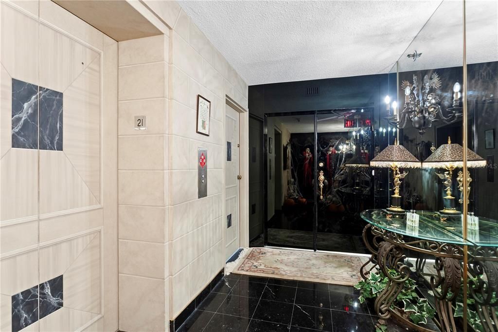 Active With Contract: $1,200,000 (3 beds, 3 baths, 2007 Square Feet)