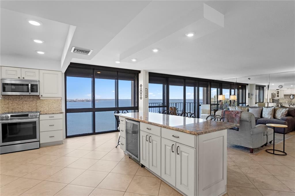 Active With Contract: $1,200,000 (3 beds, 3 baths, 2007 Square Feet)