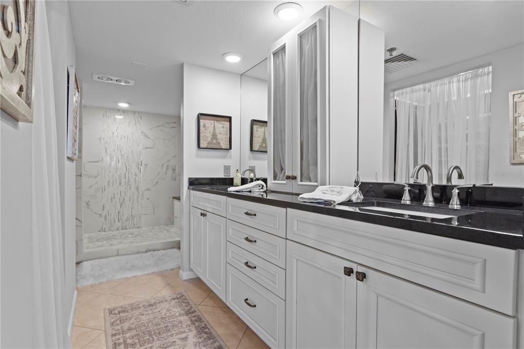 Active With Contract: $1,200,000 (3 beds, 3 baths, 2007 Square Feet)