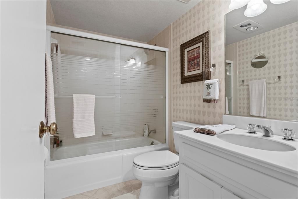 Active With Contract: $1,200,000 (3 beds, 3 baths, 2007 Square Feet)