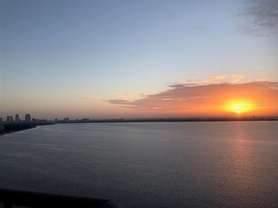 Active With Contract: $1,200,000 (3 beds, 3 baths, 2007 Square Feet)