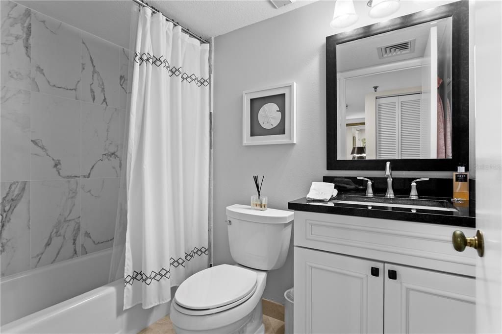 Active With Contract: $1,200,000 (3 beds, 3 baths, 2007 Square Feet)