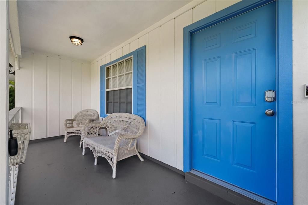 Active With Contract: $279,000 (3 beds, 2 baths, 952 Square Feet)