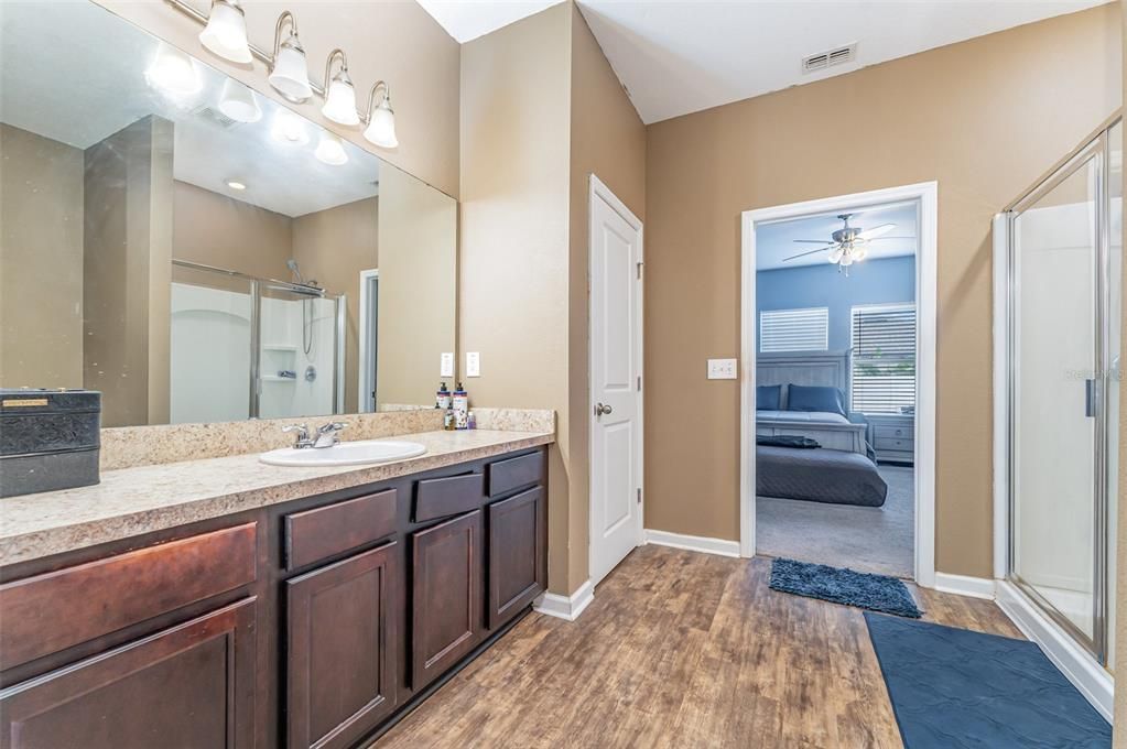 Active With Contract: $270,000 (4 beds, 2 baths, 1929 Square Feet)