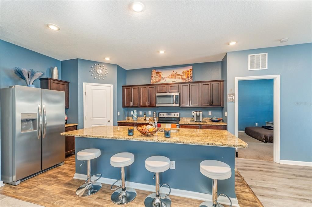 Active With Contract: $270,000 (4 beds, 2 baths, 1929 Square Feet)
