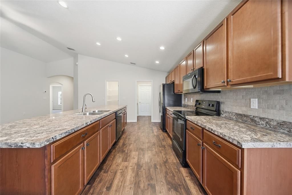 Active With Contract: $360,000 (4 beds, 2 baths, 1722 Square Feet)