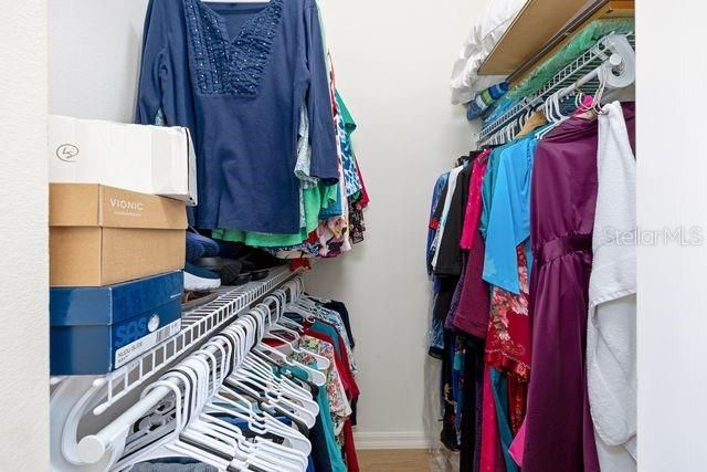 Active With Contract: $304,999 (3 beds, 2 baths, 1971 Square Feet)