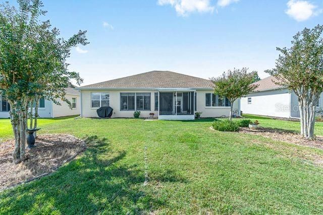 Active With Contract: $304,999 (3 beds, 2 baths, 1971 Square Feet)