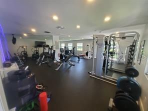 For Rent: $1,650 (1 beds, 1 baths, 561 Square Feet)