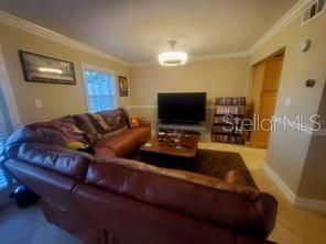 For Rent: $1,650 (1 beds, 1 baths, 561 Square Feet)