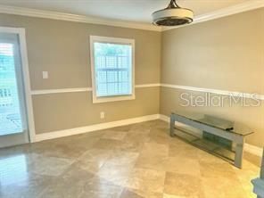 For Rent: $1,650 (1 beds, 1 baths, 561 Square Feet)