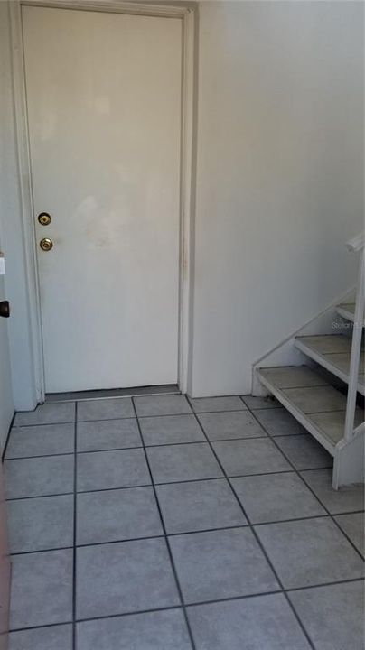 出租: $3,000 (2 贝兹, 2 浴室, 970 平方英尺)