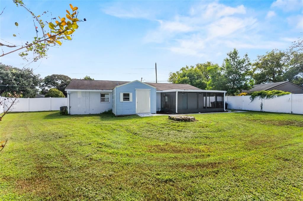 合同活跃: $379,990 (4 贝兹, 2 浴室, 1530 平方英尺)