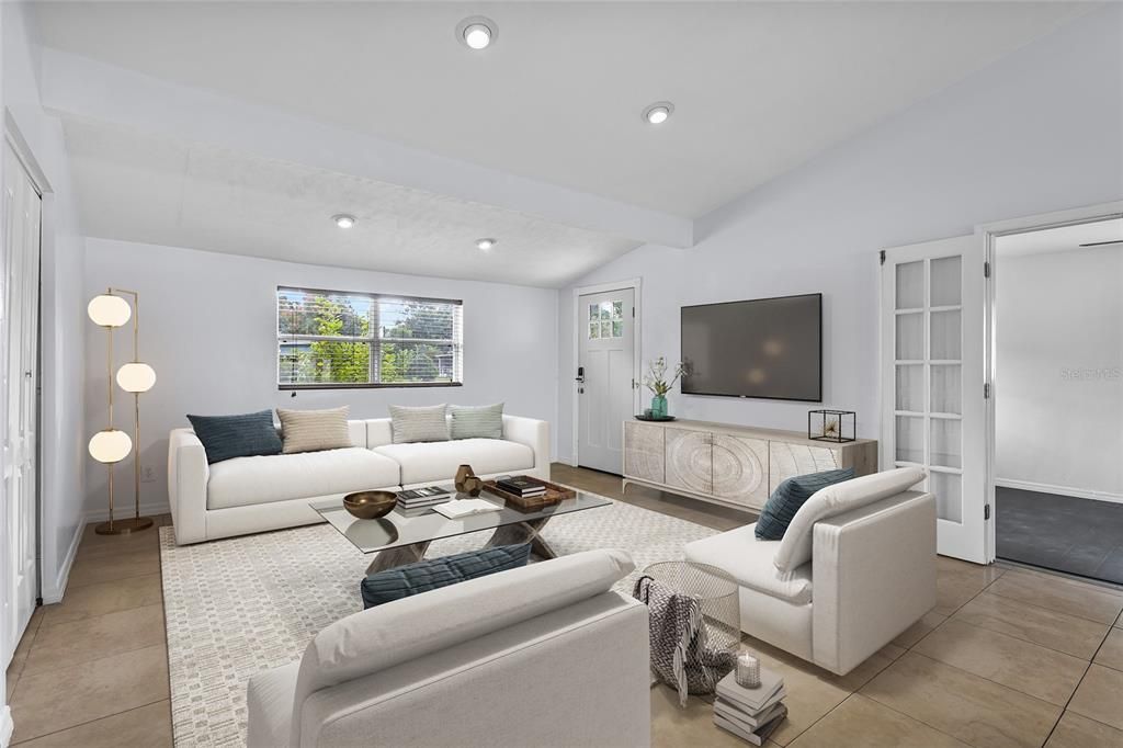 合同活跃: $379,990 (4 贝兹, 2 浴室, 1530 平方英尺)