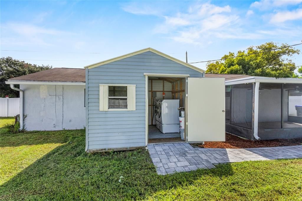 合同活跃: $379,990 (4 贝兹, 2 浴室, 1530 平方英尺)