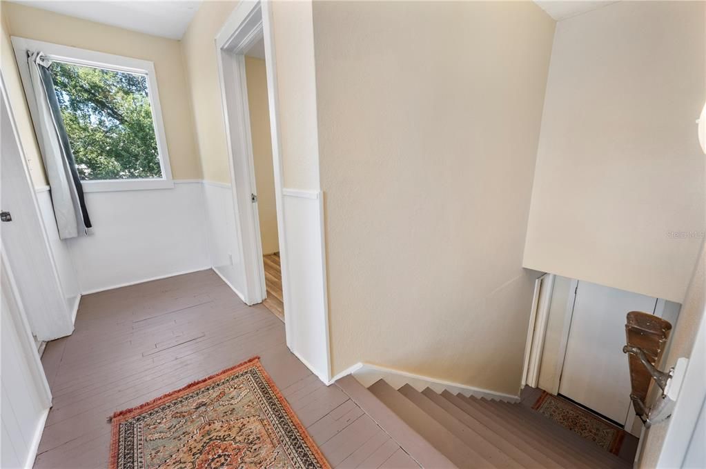 For Sale: $265,000 (4 beds, 2 baths, 1404 Square Feet)