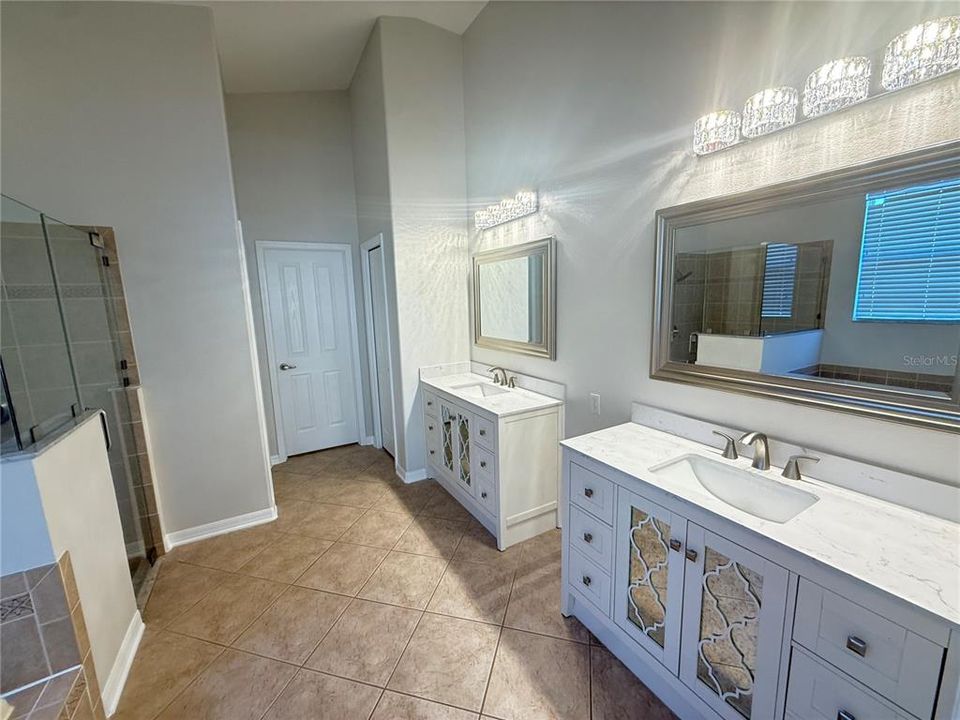 На продажу: $445,000 (4 спален, 2 ванн, 2228 Квадратных фут)