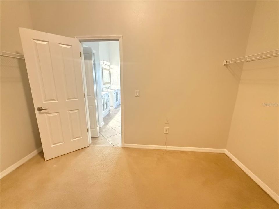 На продажу: $445,000 (4 спален, 2 ванн, 2228 Квадратных фут)