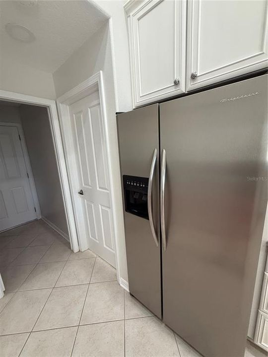 На продажу: $445,000 (4 спален, 2 ванн, 2228 Квадратных фут)