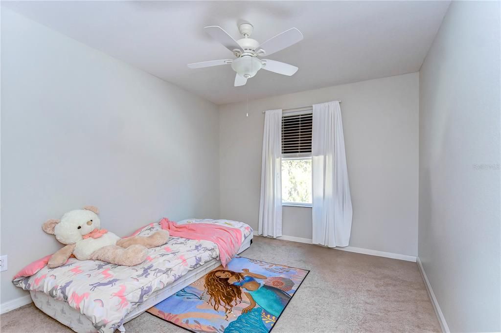 Active With Contract: $1,950 (3 beds, 2 baths, 1576 Square Feet)