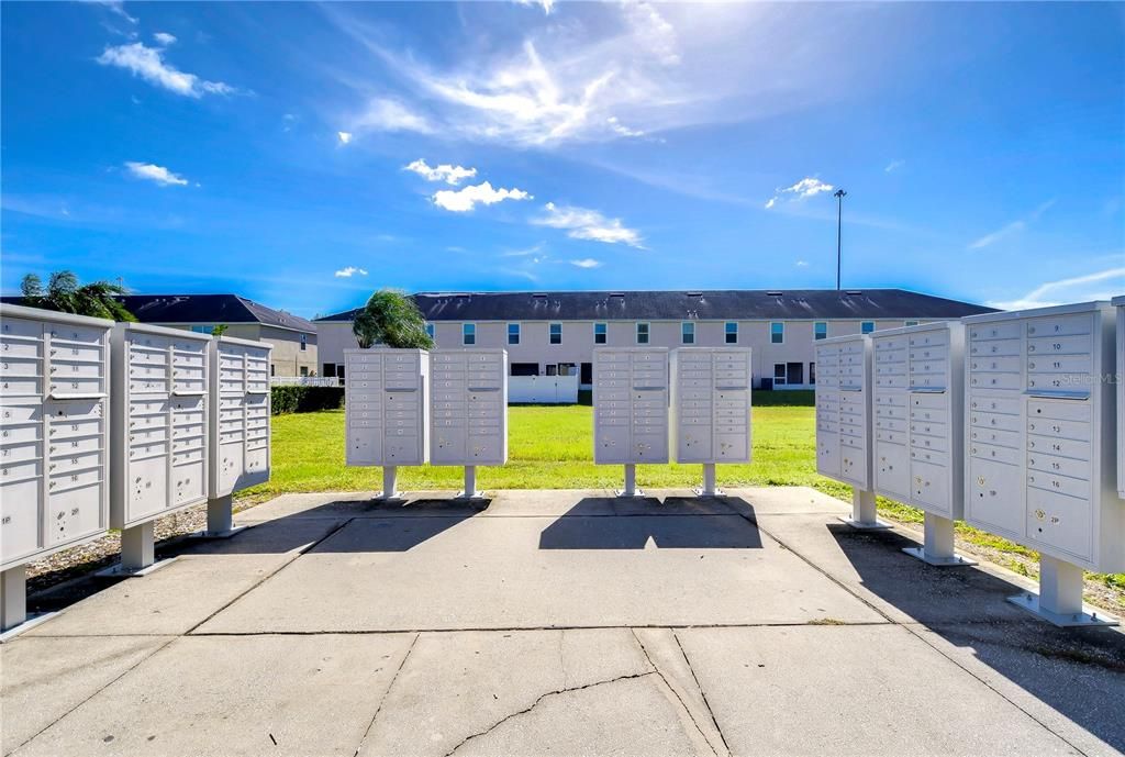 Active With Contract: $1,950 (3 beds, 2 baths, 1576 Square Feet)