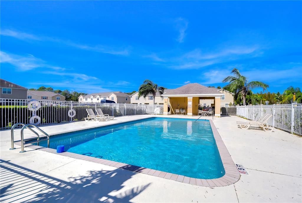 Active With Contract: $1,950 (3 beds, 2 baths, 1576 Square Feet)