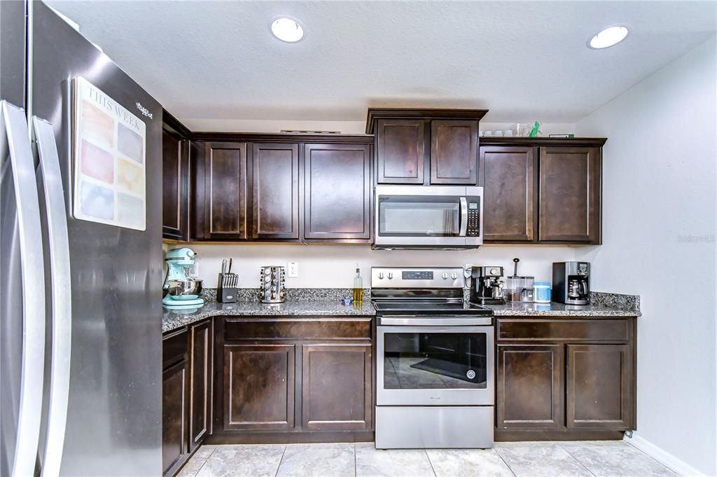 Active With Contract: $1,950 (3 beds, 2 baths, 1576 Square Feet)