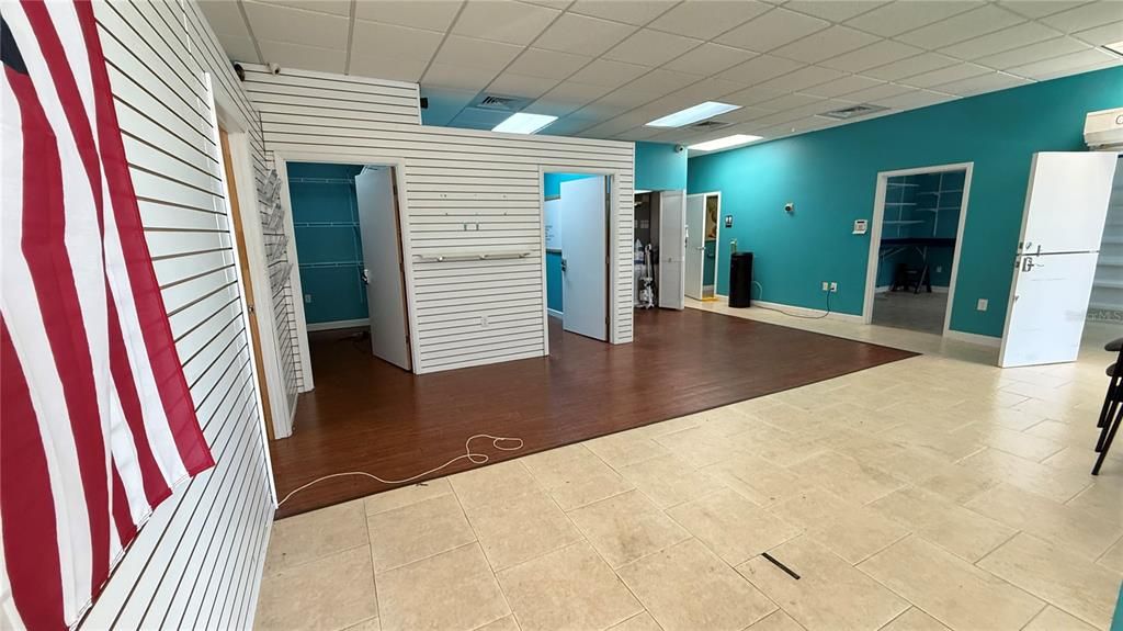 待售: $75,000 (0 贝兹, 0 浴室, 3000 平方英尺)