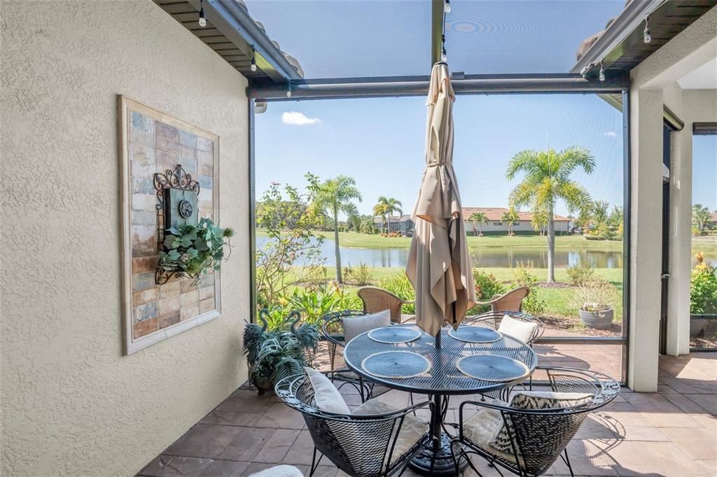 For Sale: $799,900 (3 beds, 3 baths, 2368 Square Feet)