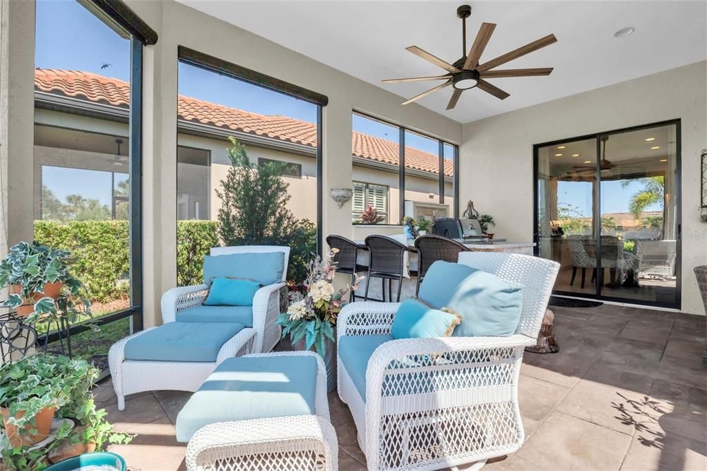 For Sale: $799,900 (3 beds, 3 baths, 2368 Square Feet)