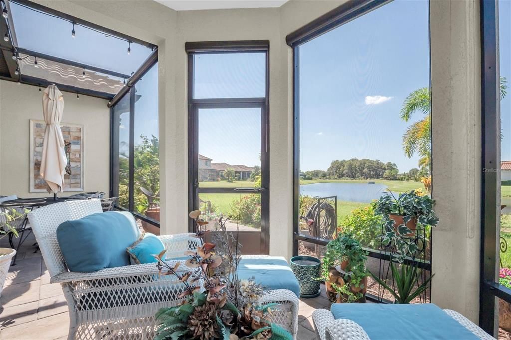 For Sale: $799,900 (3 beds, 3 baths, 2368 Square Feet)