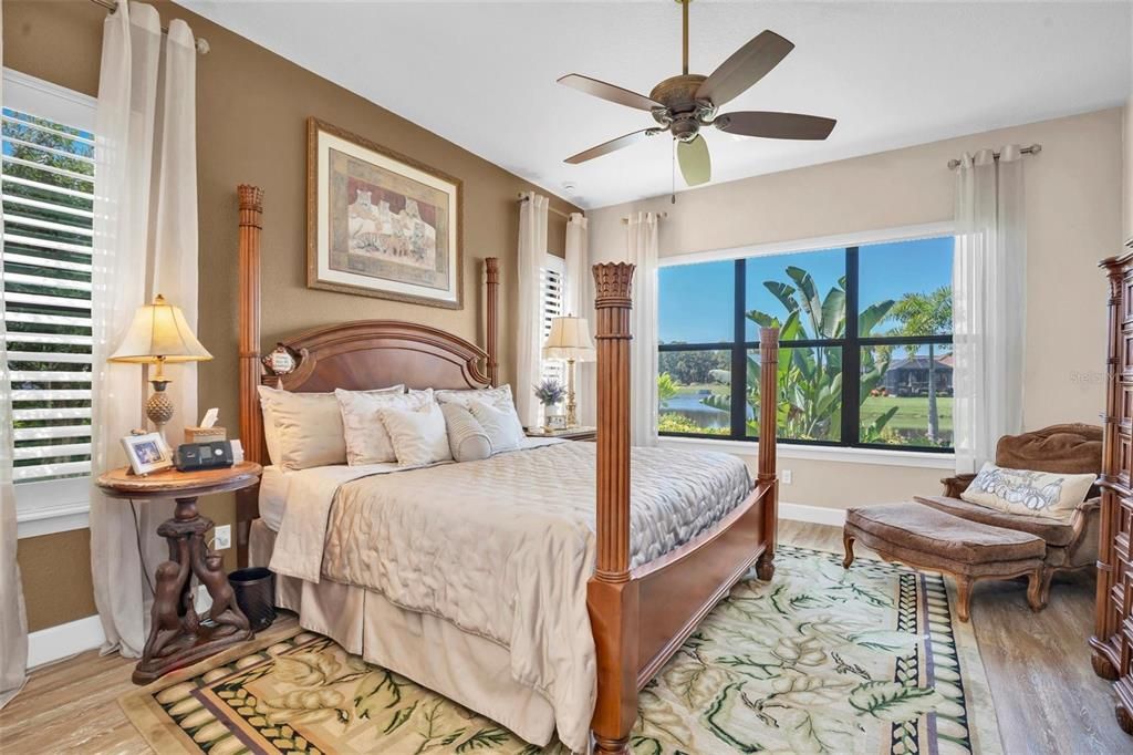 For Sale: $799,900 (3 beds, 3 baths, 2368 Square Feet)