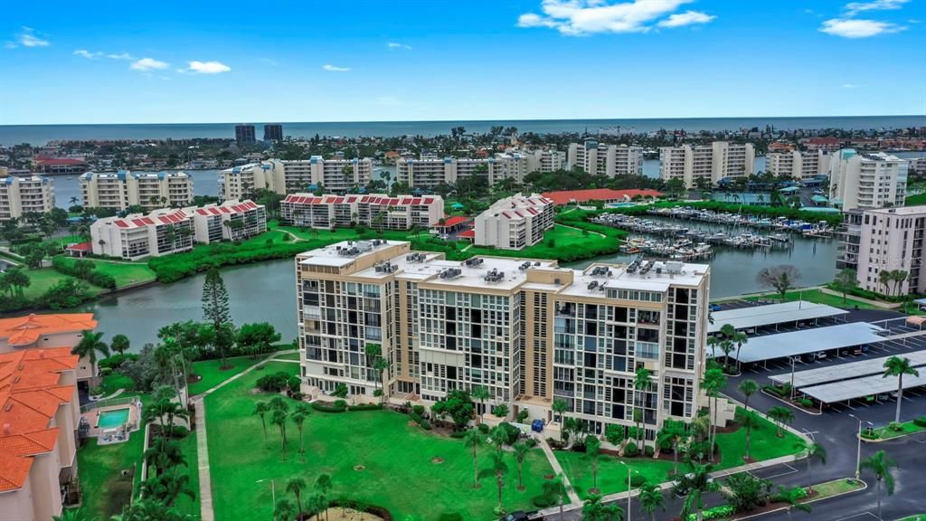 For Sale: $339,900 (2 beds, 2 baths, 1230 Square Feet)