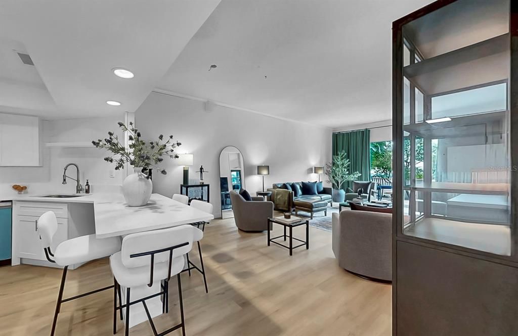 For Sale: $339,900 (2 beds, 2 baths, 1230 Square Feet)