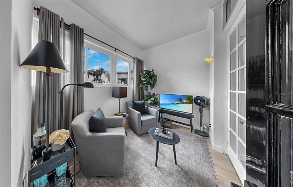 For Sale: $339,900 (2 beds, 2 baths, 1230 Square Feet)