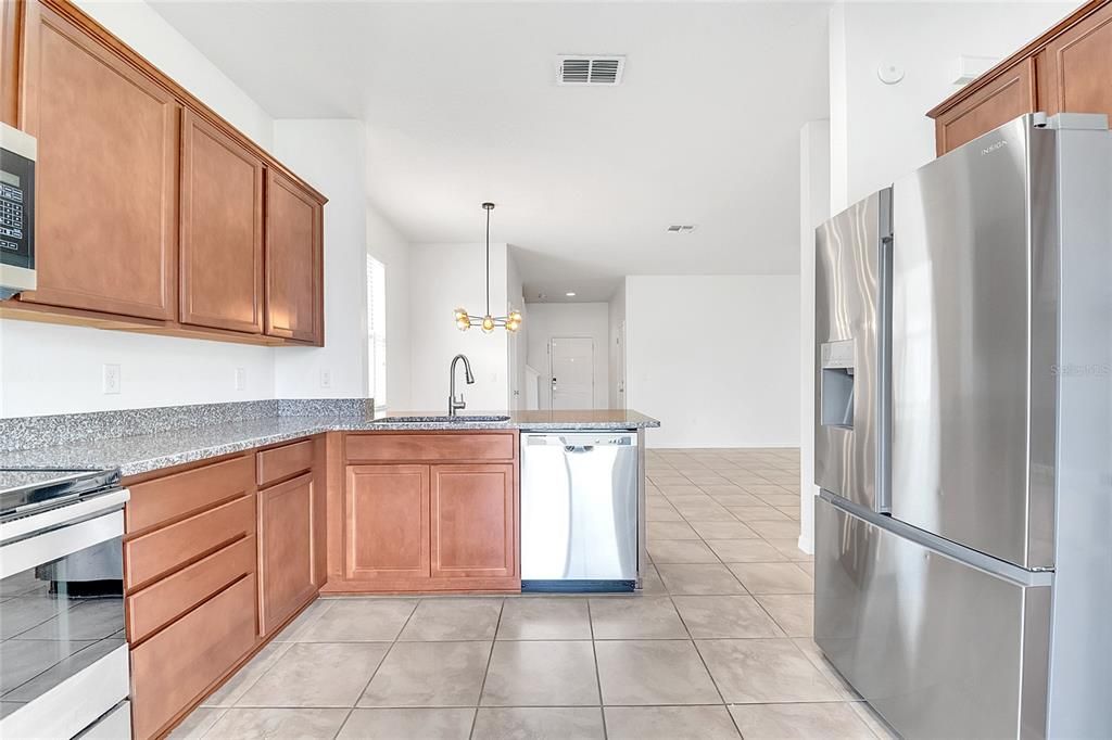 En Venta: $475,000 (4 camas, 3 baños, 2128 Pies cuadrados)