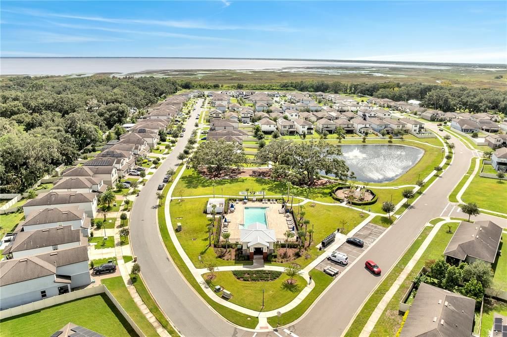 En Venta: $475,000 (4 camas, 3 baños, 2128 Pies cuadrados)