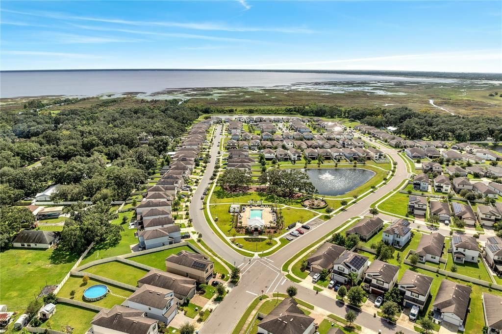 En Venta: $475,000 (4 camas, 3 baños, 2128 Pies cuadrados)