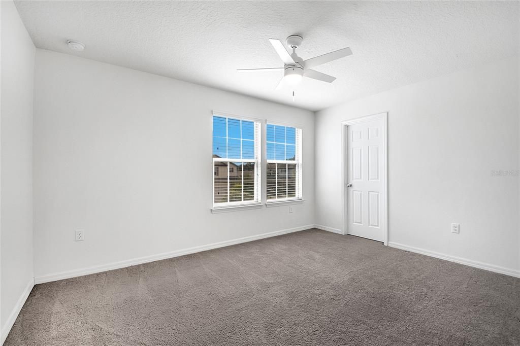 En Venta: $475,000 (4 camas, 3 baños, 2128 Pies cuadrados)