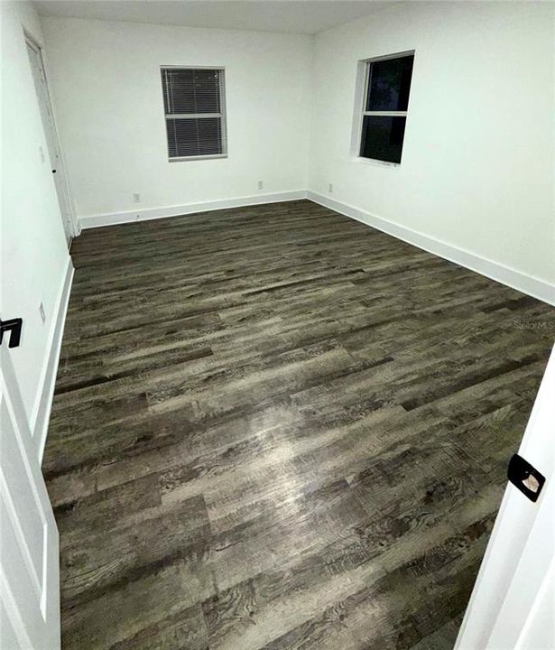 For Sale: $255,900 (4 beds, 2 baths, 1282 Square Feet)