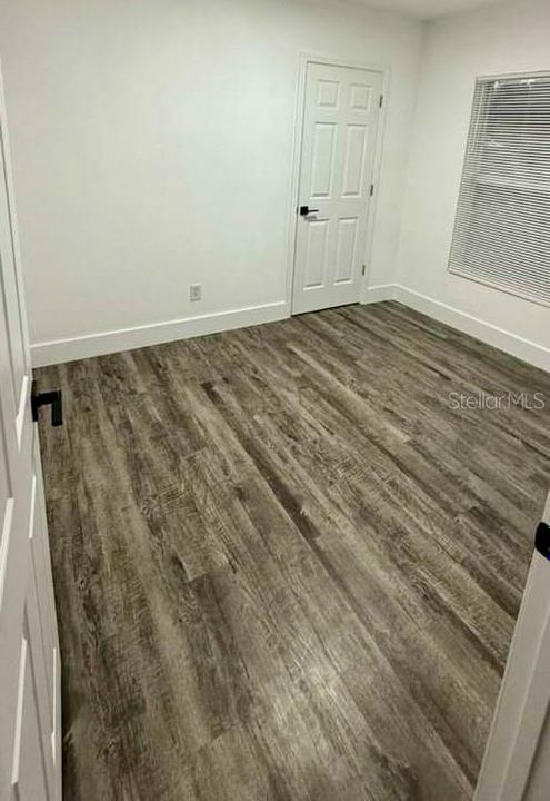 For Sale: $255,900 (4 beds, 2 baths, 1282 Square Feet)